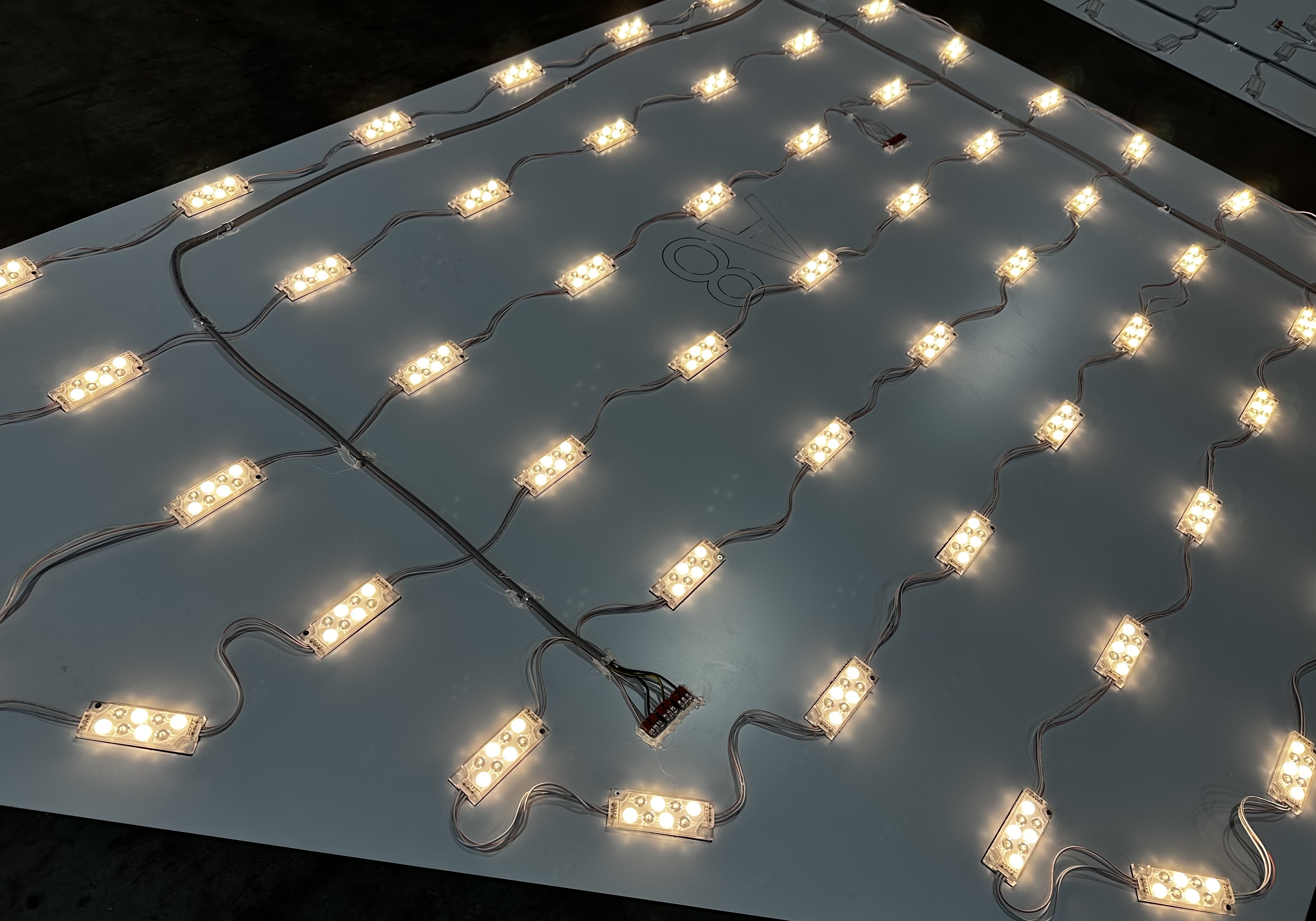 8er Flächen LED - tunable white 2700K-6500K,  3 Watt - 24 Volt